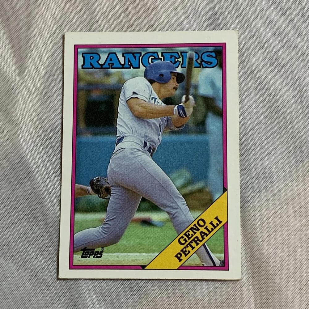 1986 Topps Geno Petralli Texas Rangers Baseball Card‎ #589
